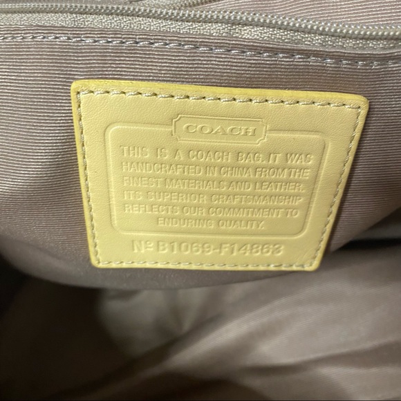 Coach large jacquard tote - Picture 10 of 11